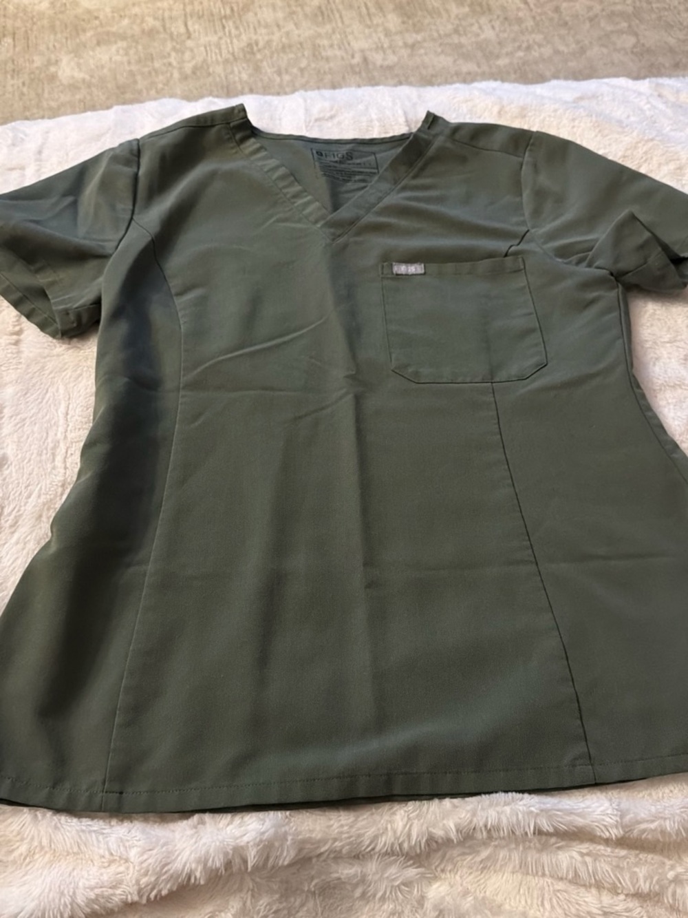 Olive Green V-Neck Women's Figs Scrub Tops Size Large (set of 3 tops)